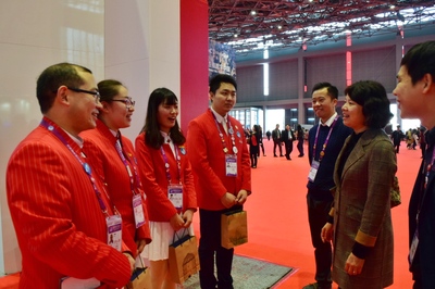 我校志愿者圓滿完成首屆中國國際進口博覽會志愿服務(wù)工作